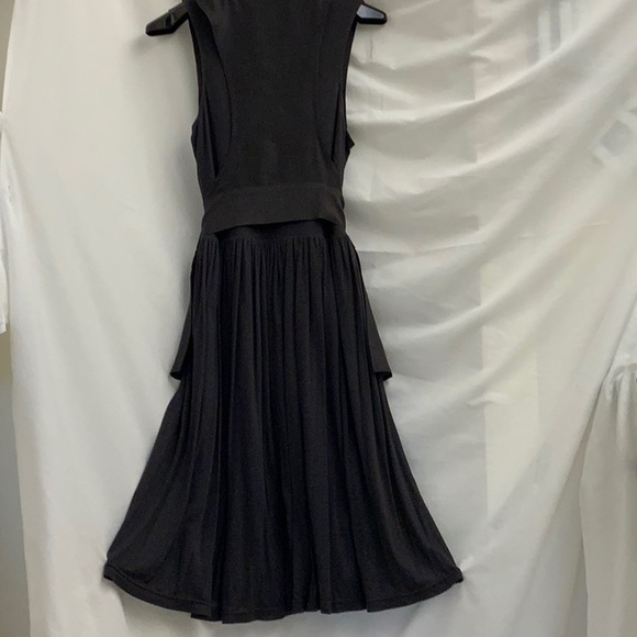 Gray 100% Silk Dress with Optional Silk Belted Overlay by Twenty8Twelve - Size 8 - Picture 4 of 15